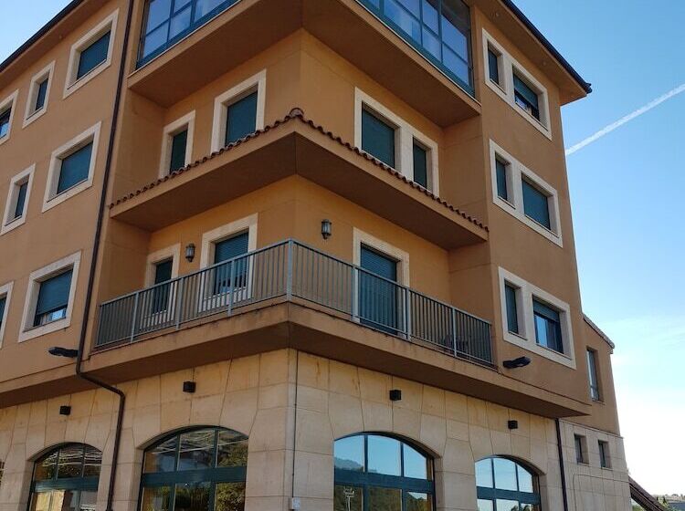 Отель Spa Puerta Vadinia