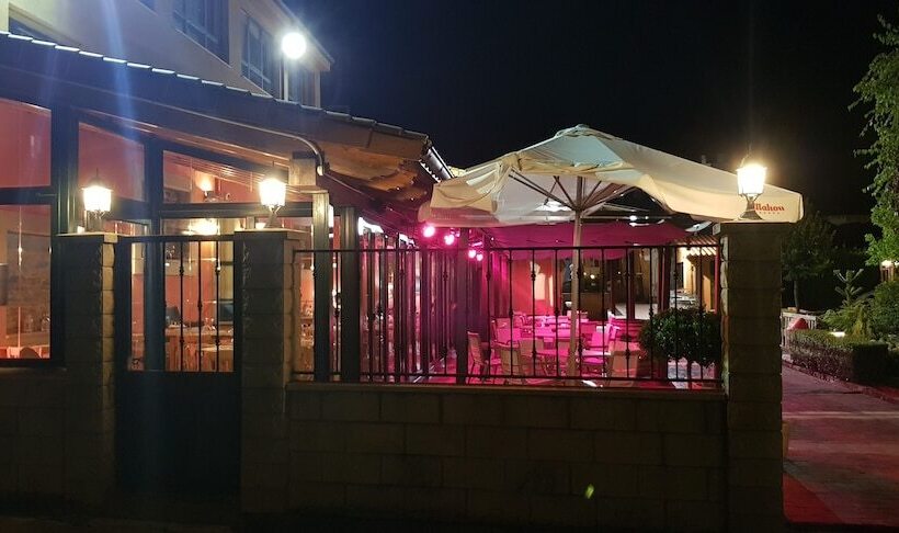 Отель Spa Puerta Vadinia