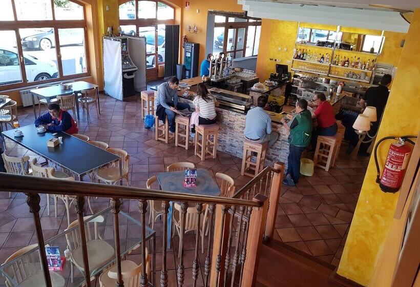 Отель Spa Puerta Vadinia