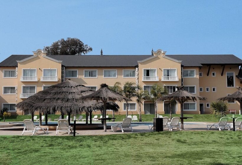 酒店 Howard Johnson Pilar Resort Spa & Convention Center