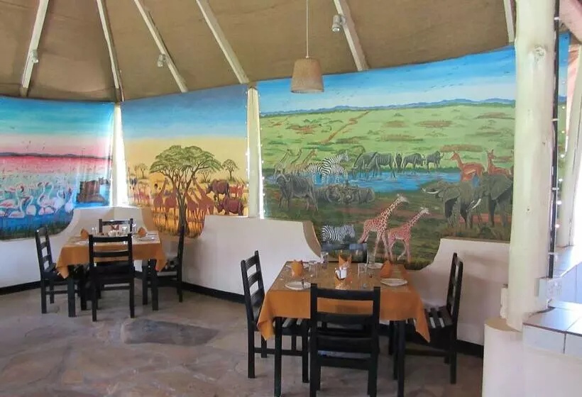 Отель L Oasis Lodge & Restaurant