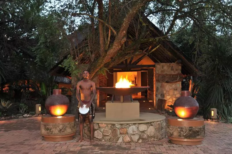 Отель Mabula Game Lodge