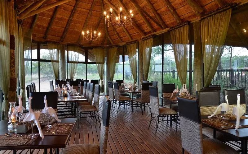 Отель Mabula Game Lodge
