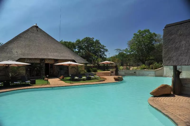 Отель Mabula Game Lodge