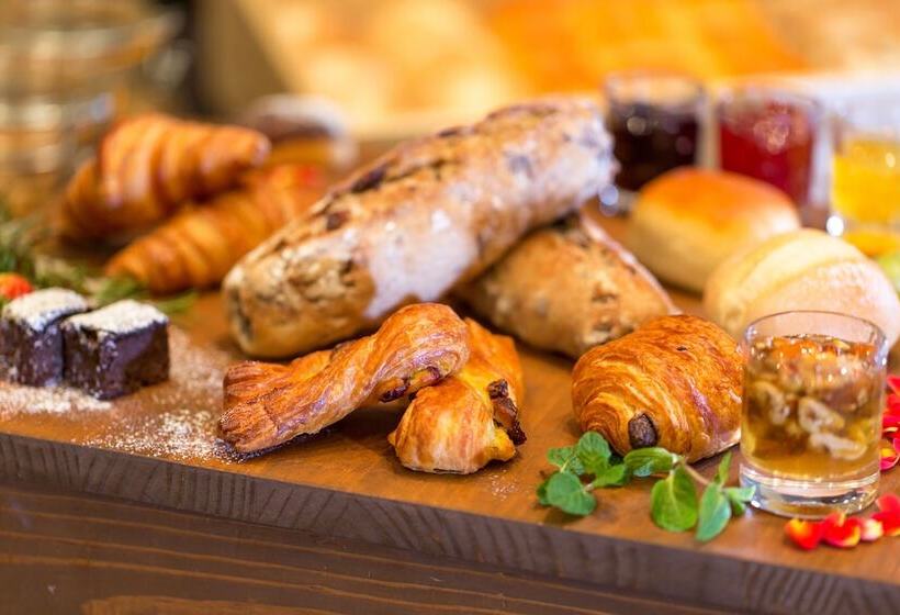 בית מלון כפרי Monterey Hanzomon