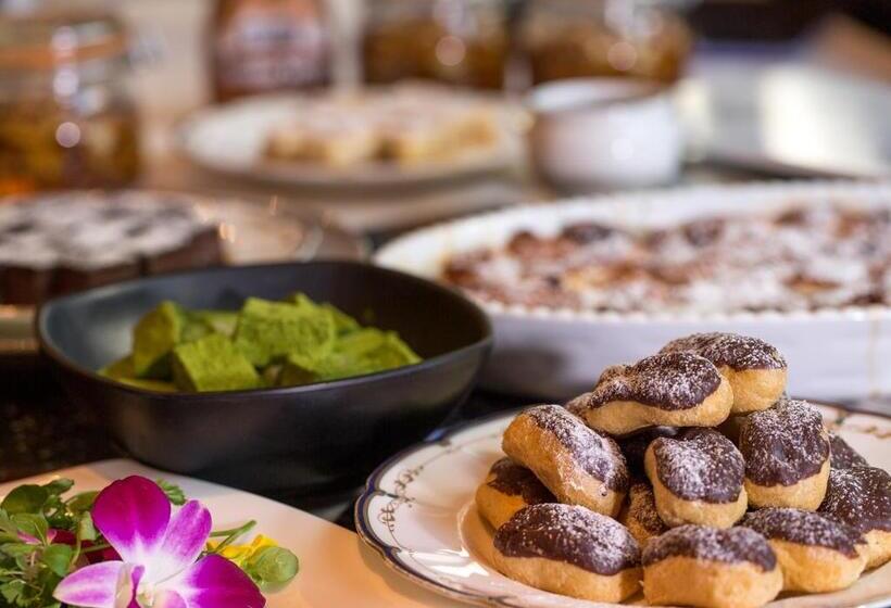 בית מלון כפרי Monterey Hanzomon