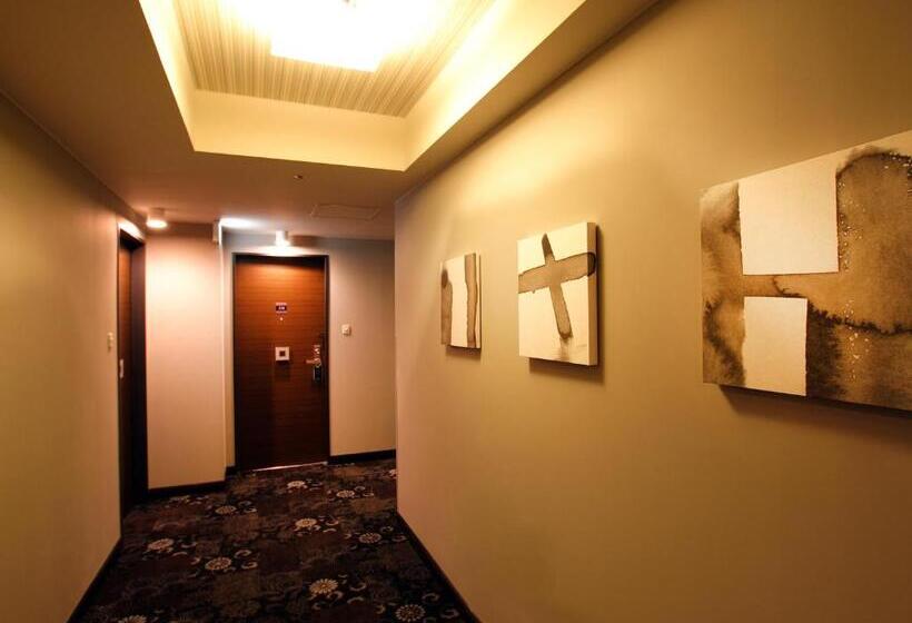 בית מלון כפרי Monterey Hanzomon