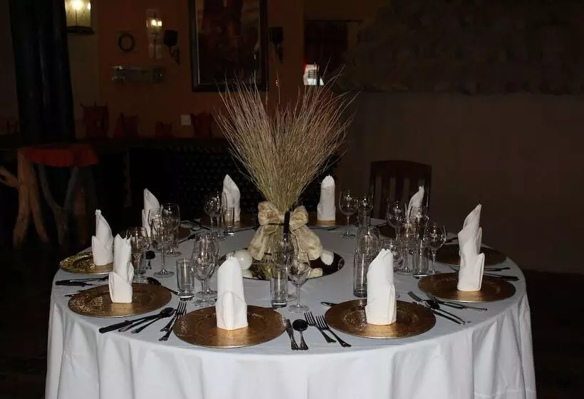 Hotel Opuwo Country Lodge