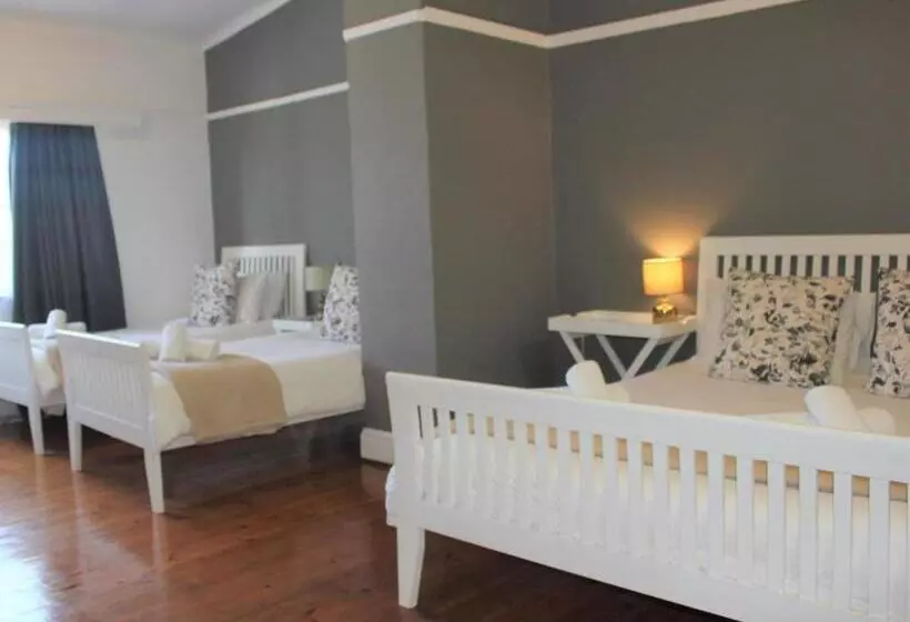 Отель Somerset Guest Lodge   Western Cape