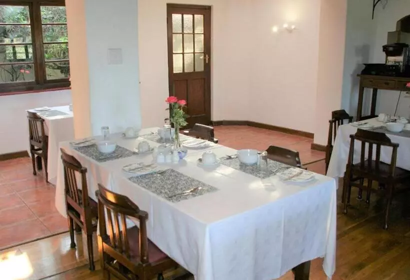 Отель Somerset Guest Lodge   Western Cape