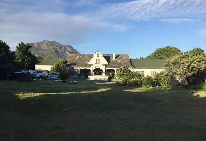 Отель Somerset Guest Lodge   Western Cape