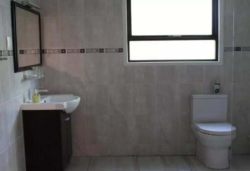 Отель Somerset Guest Lodge   Western Cape