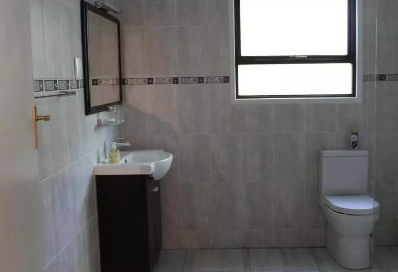 Отель Somerset Guest Lodge   Western Cape