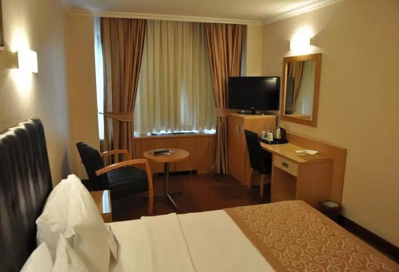 هتل Surmeli Adana