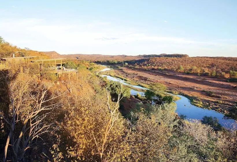 Hotel The Outpost & Pel S Post