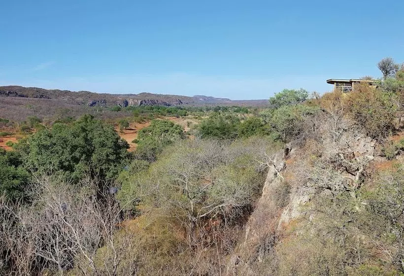 Hotel The Outpost & Pel S Post