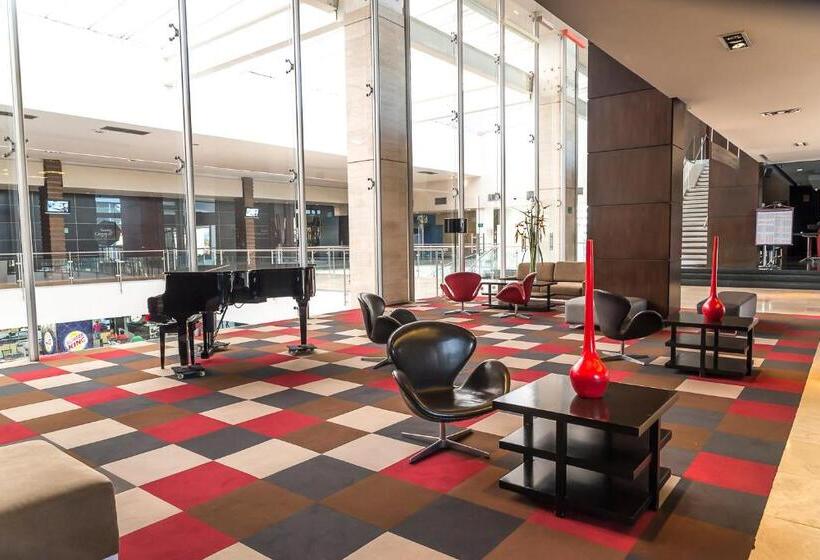 هتل Trinitarias Suites