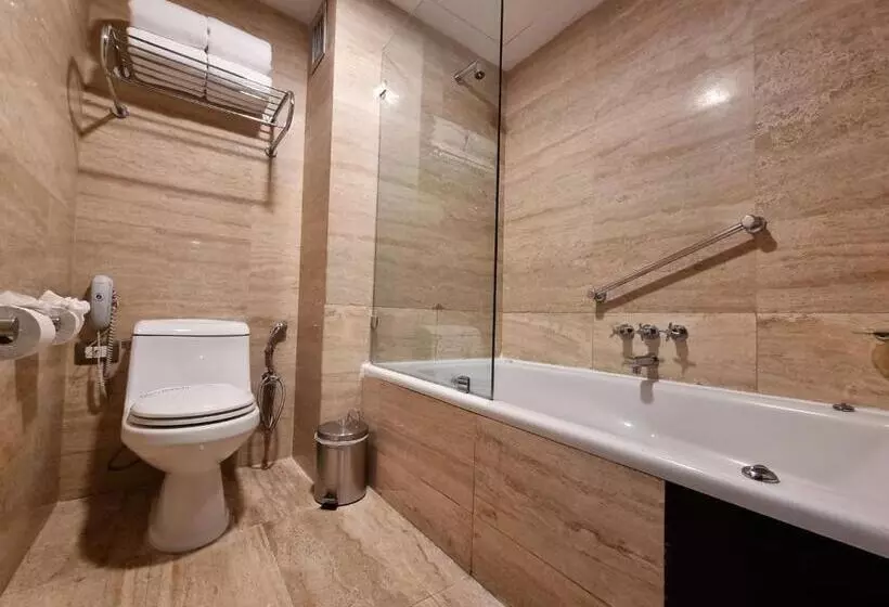 호텔 Trinitarias Suites