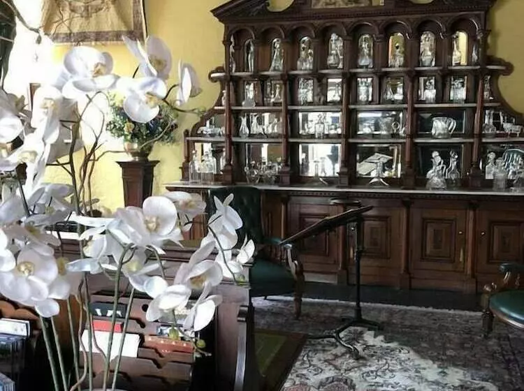 בית מלון כפרי Whistletree Manor Boutique