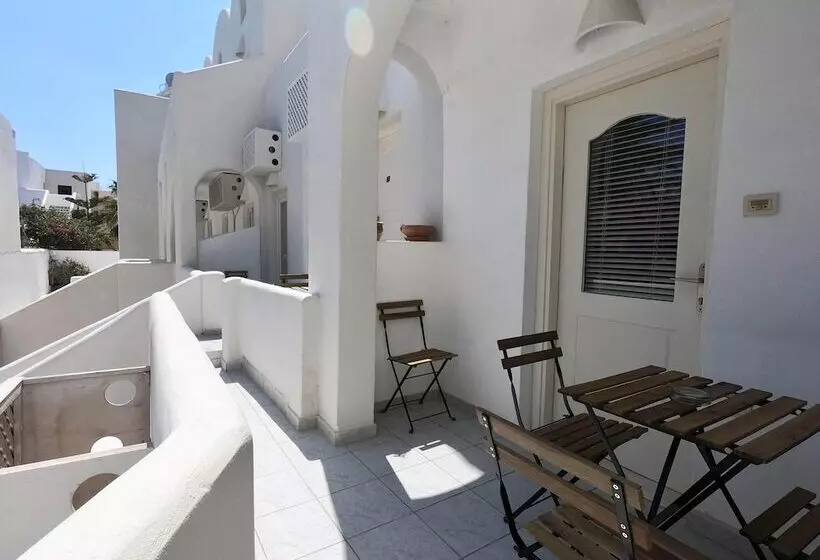 Anny Studios & Rooms Perissa Beach