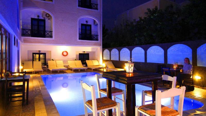 Anny Studios & Rooms Perissa Beach