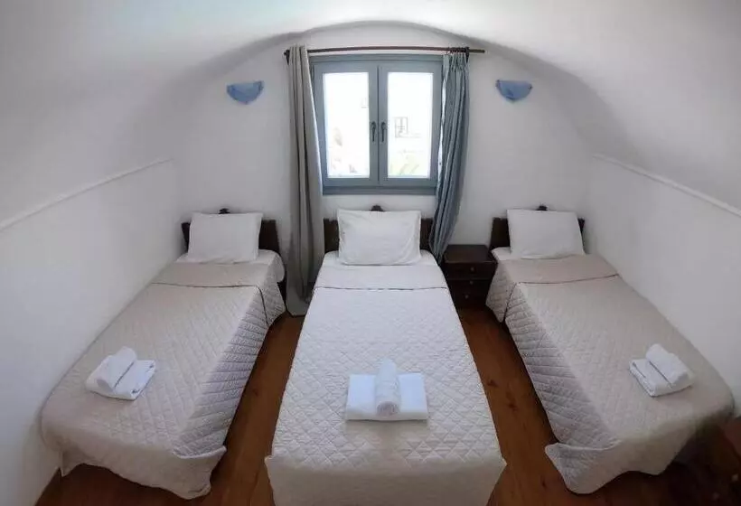 Anny Studios & Rooms Perissa Beach