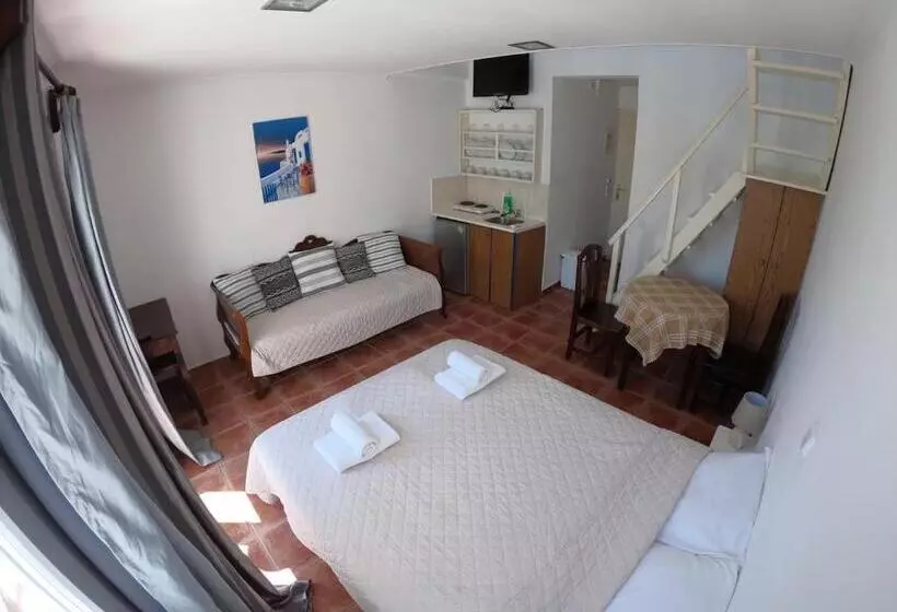 Anny Studios & Rooms Perissa Beach