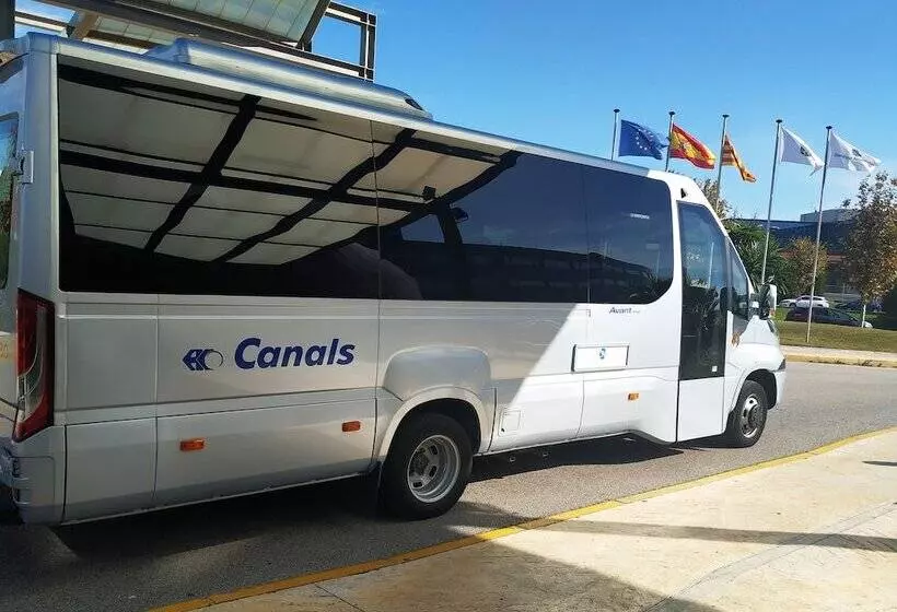 בית מלון כפרי Bah Barcelona Airport