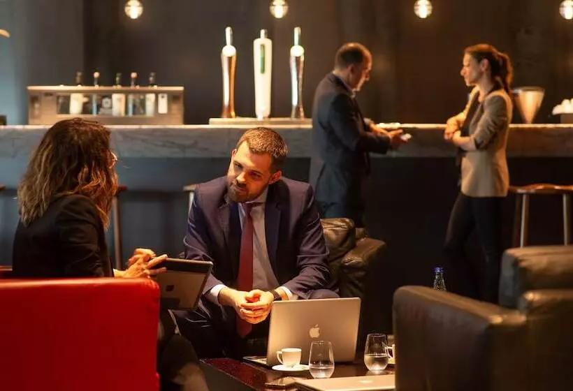 בית מלון כפרי Bah Barcelona Airport