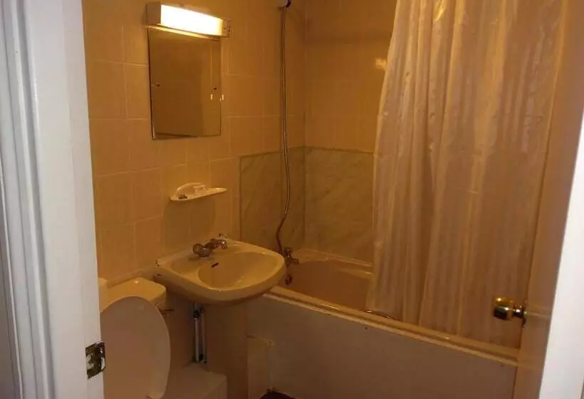 Отель The Crown