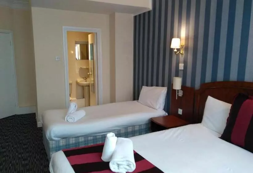 Отель The Crown