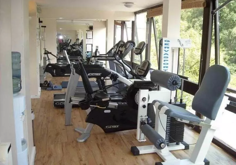 בית מלון כפרי Damson Dene