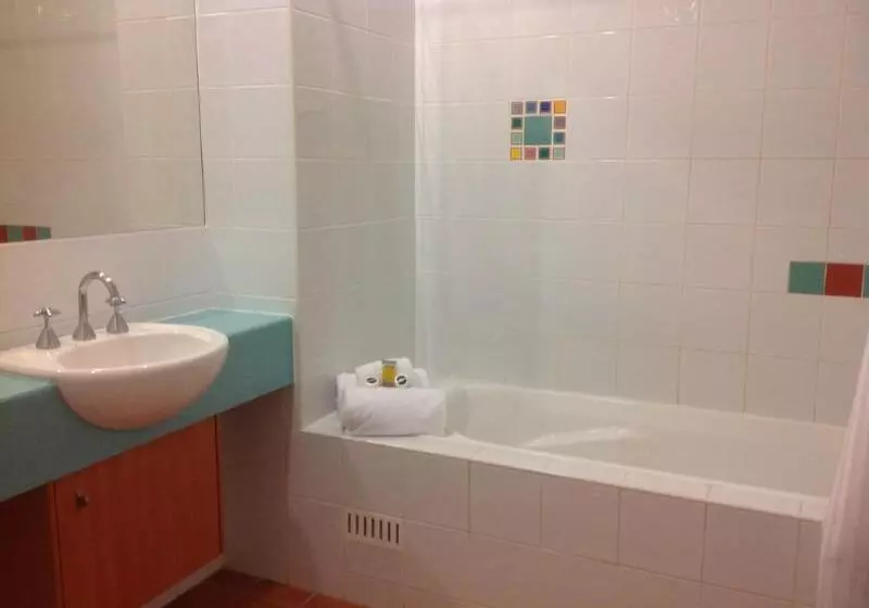 Hotel Flynns Beach Resort