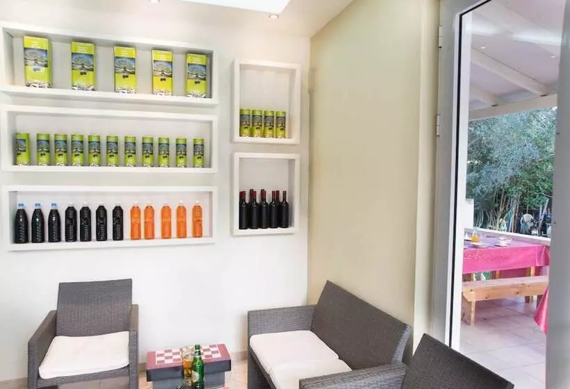 هتل Herodotos Studios