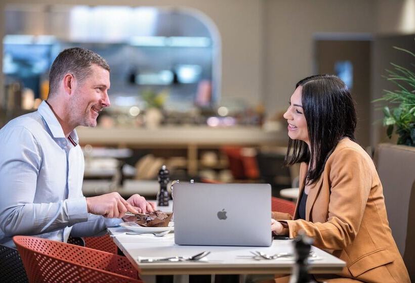 Hotel Holiday Inn Dandenong, An Ihg