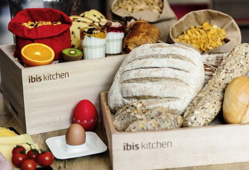 Отель Ibis Montmelo Granollers