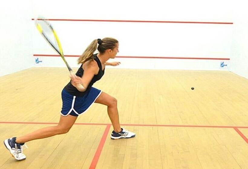 호텔 Inn On The Prom At The Fernlea