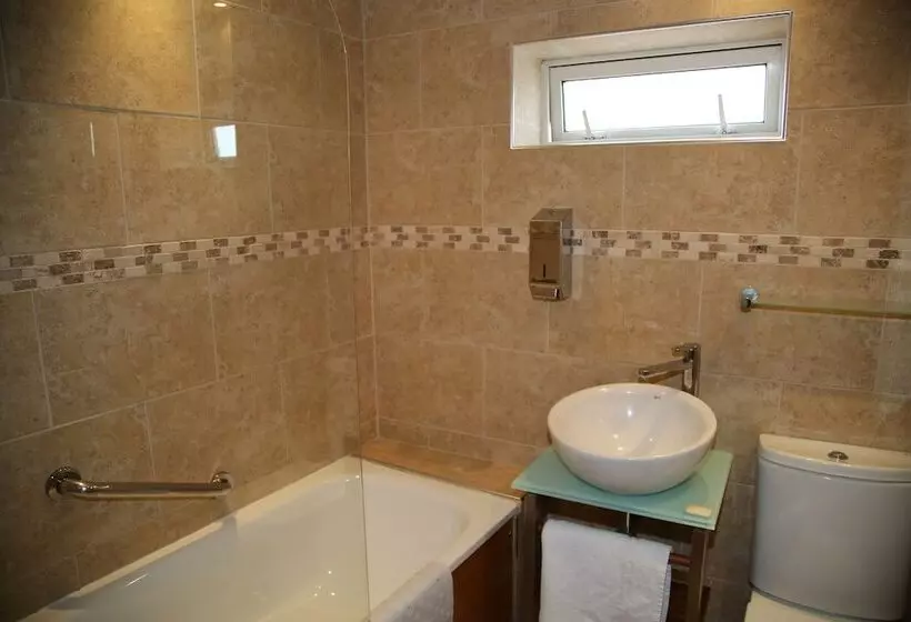 בית מלון כפרי Inn On The Prom At The Fernlea