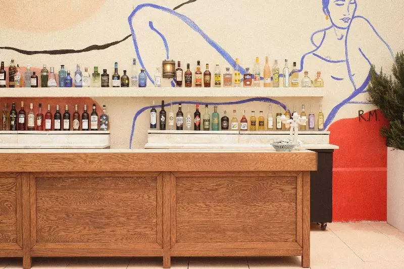 בית מלון כפרי Les Roches Rouges, A Beaumier