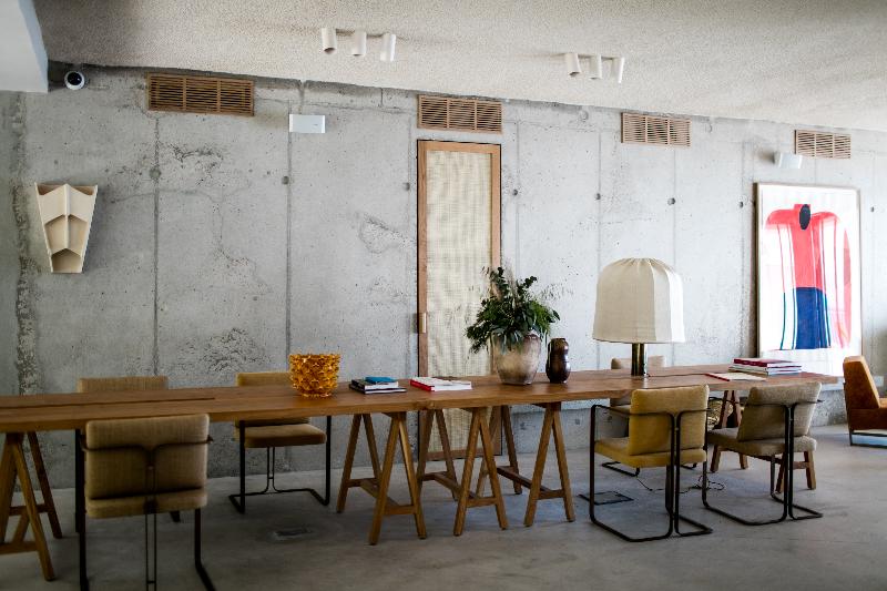 فندق Les Roches Rouges, A Beaumier