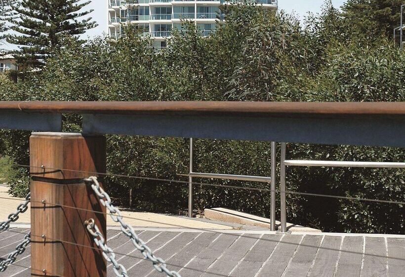 Hotel Oaks Glenelg Liberty Suites