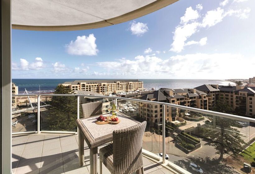 Hotel Oaks Glenelg Liberty Suites