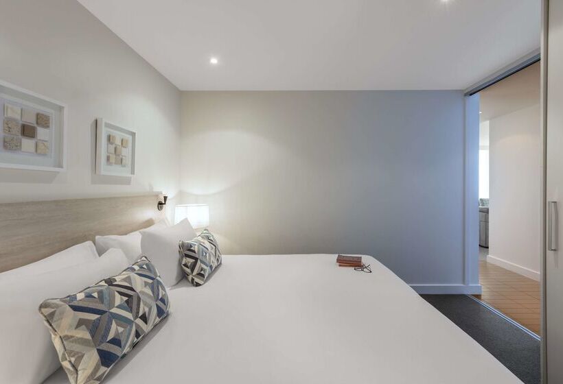 Hotel Oaks Glenelg Liberty Suites