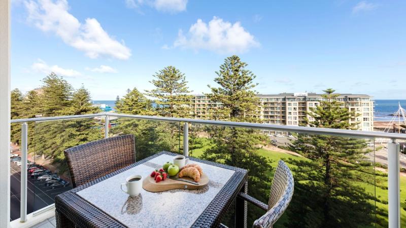 Hotel Oaks Glenelg Liberty Suites