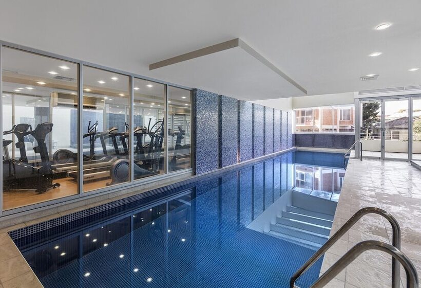 Hotel Oaks Glenelg Liberty Suites