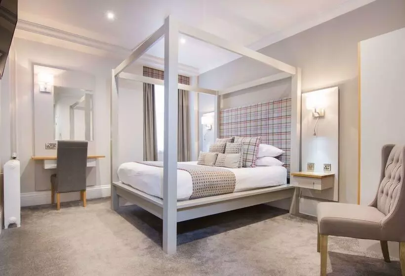 White Hart Hotel & Apartments