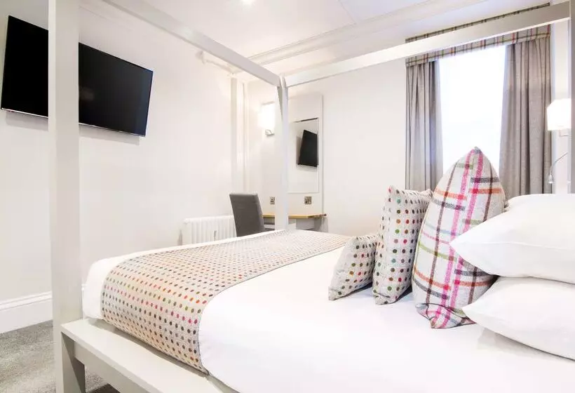 White Hart Hotel & Apartments