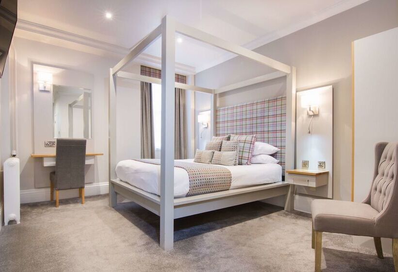 White Hart Hotel & Apartments