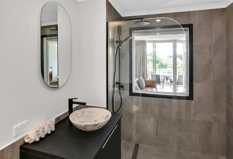 On The Beach Apartments