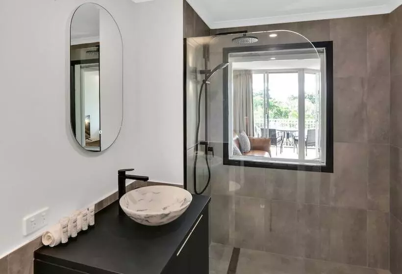 On The Beach Apartments